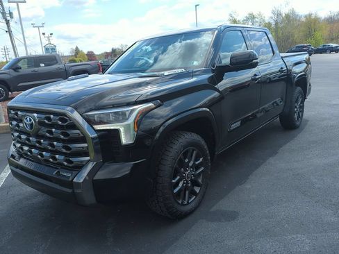Used 2023 Toyota Tundra Platinum AWD/4WD image 5