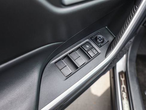 Used 2023 Toyota RAV4 SE AWD/4WD image 11