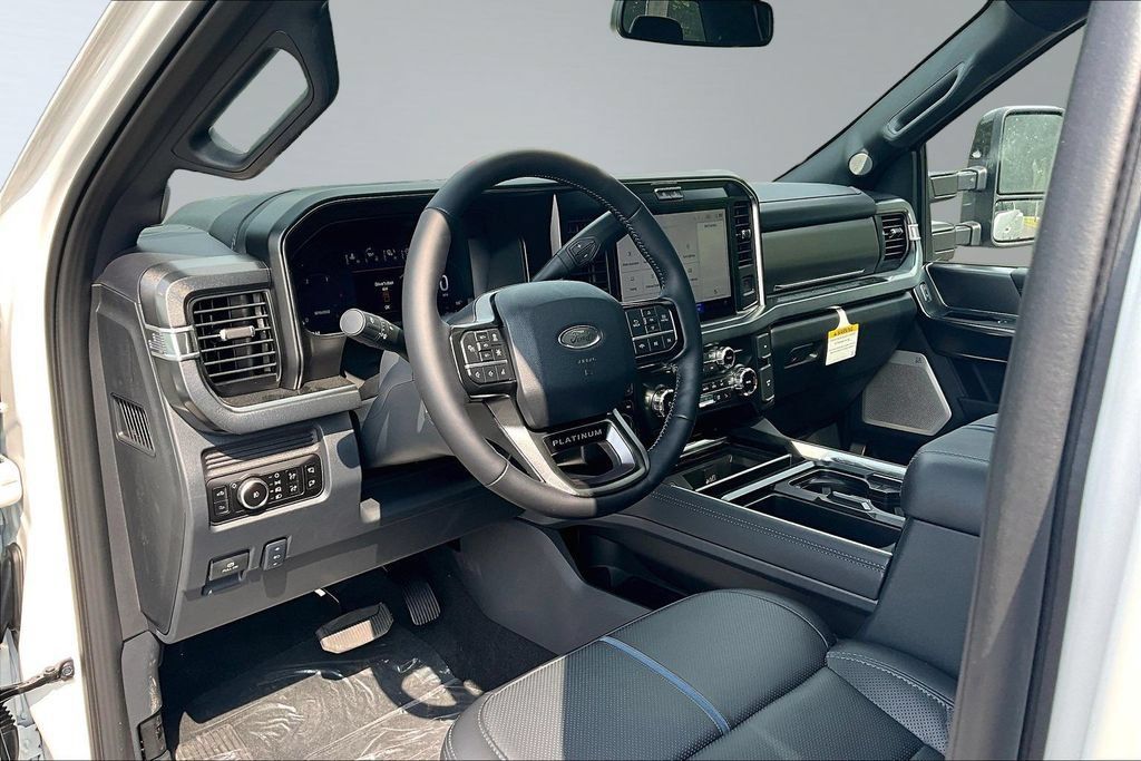 New 2026 Ford F450 Platinum w/ FX4 Off-Road Package AWD/4WD image 7