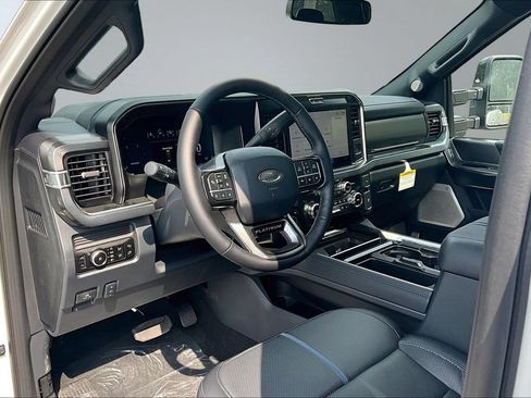 New 2026 Ford F450 Platinum w/ FX4 Off-Road Package AWD/4WD image 7