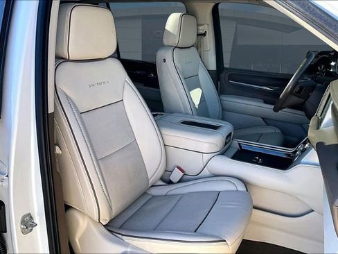 Certified 2021 GMC Yukon XL Denali image 7