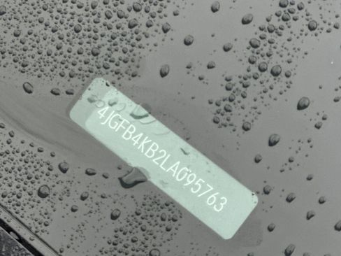 Used 2020 Mercedes-Benz GLE 350 4MATIC image 17