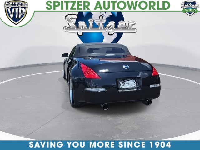 Used 2006 Nissan 350Z Grand Touring RWD image 12