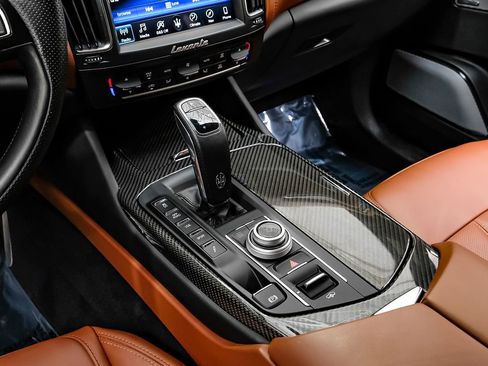 Used 2019 Maserati Levante S GranSport image 20