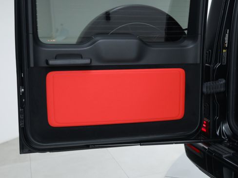 Used 2025 Mercedes-Benz G 63 AMG 4MATIC image 36