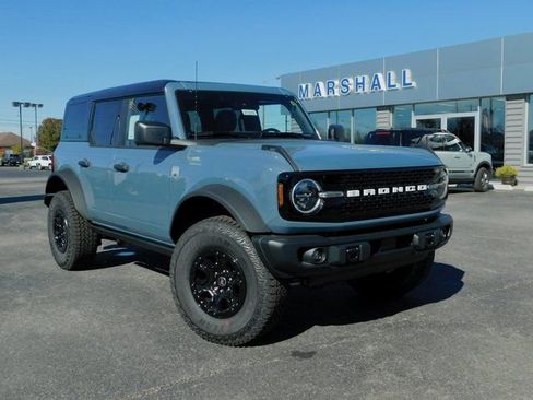 New 2025 Ford Bronco Big Bend w/ Black Diamond Package AWD/4WD image 2