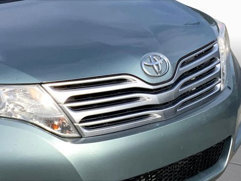 Used 2010 Toyota Venza FWD image 25