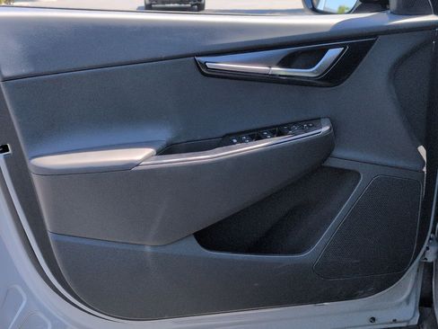 Used 2025 Kia EV6 Light w/ Light LR Technology Package RWD image 14