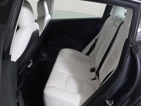 Used 2023 Tesla Model 3 Performance image 28