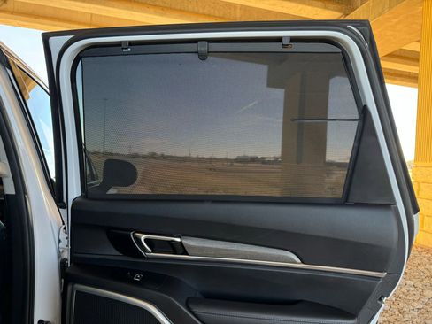 Used 2022 Kia Telluride EX w/ EX Premium Package image 27