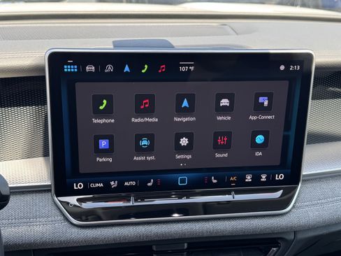 Certified 2025 Volkswagen Tiguan S FWD image 23