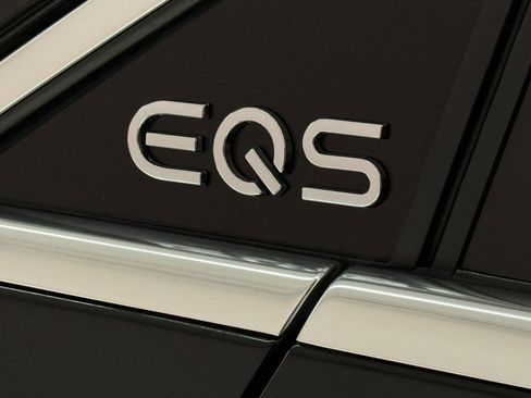 Certified 2023 Mercedes-Benz EQS 450+ 4MATIC SUV image 31