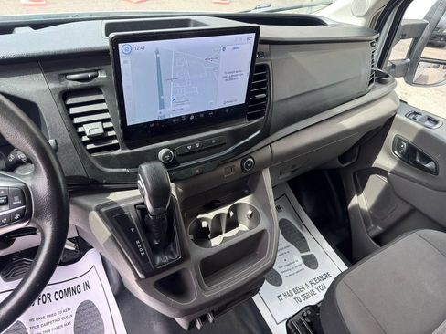 Used 2022 Ford Transit 350 DRW AWD w/ Interior Upgrade Package image 17