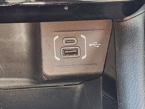 Used 2025 Jeep Compass Trailhawk image 9