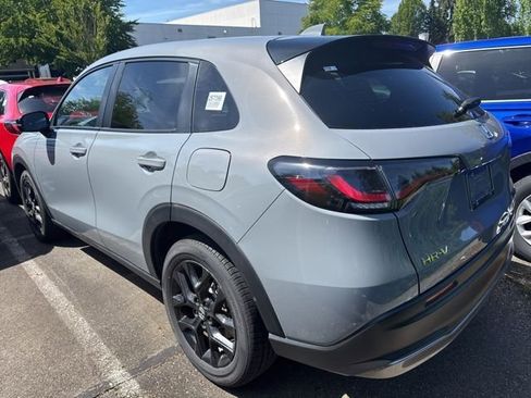 Used 2025 Honda HR-V Sport image 4