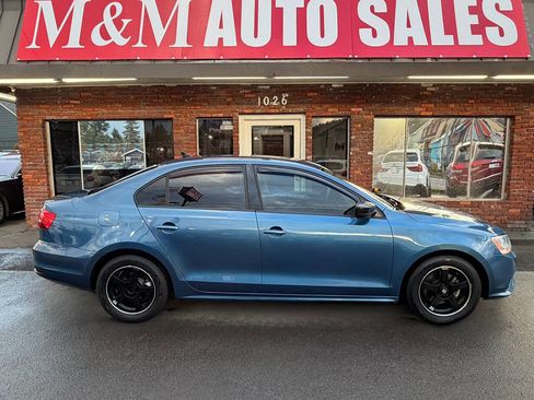 Used 2015 Volkswagen Jetta TDI S image 2
