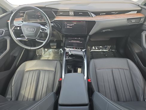 Used 2020 Audi e-tron Premium Plus AWD/4WD image 9