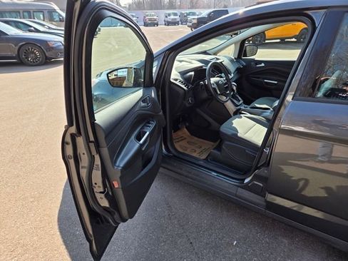 Used 2016 Ford C-MAX SE w/ Equipment Group 202A image 11