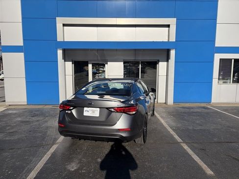 Used 2022 Nissan Sentra SV w/ All-Weather Package image 7