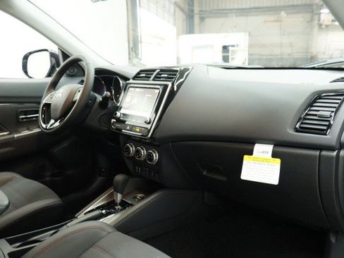New 2026 Mitsubishi Outlander Sport SE AWD/4WD image 17