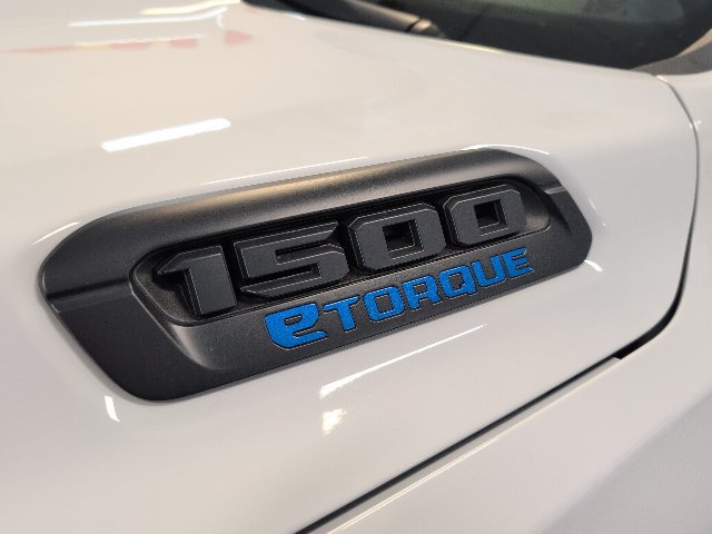 New 2026 RAM 1500 Big Horn w/ Night Edition AWD/4WD image 8