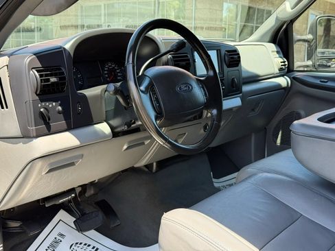 Used 2005 Ford F250 Lariat RWD image 16