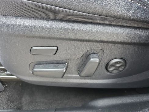 Used 2020 Hyundai Santa Fe Limited image 19