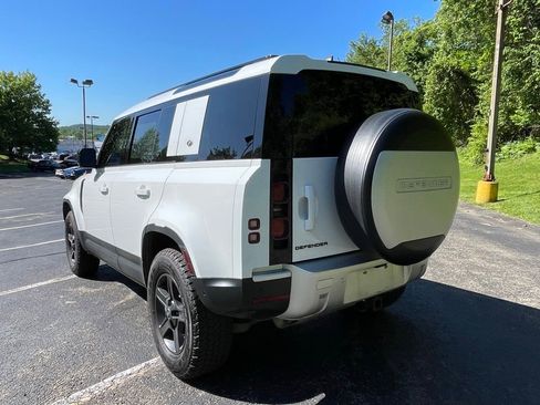 Used 2023 Land Rover Defender 110 S AWD/4WD image 5