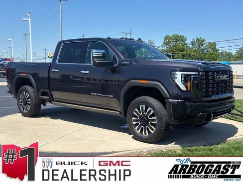 Used 2024 GMC Sierra 2500 Denali Ultimate AWD/4WD image 1