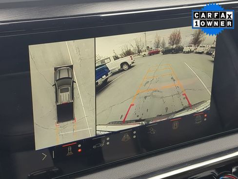 Used 2024 GMC Sierra 1500 AT4 w/ Technology Package image 18