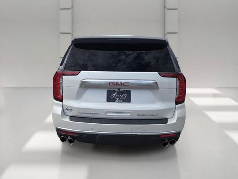 Used 2022 GMC Yukon XL Denali RWD image 6