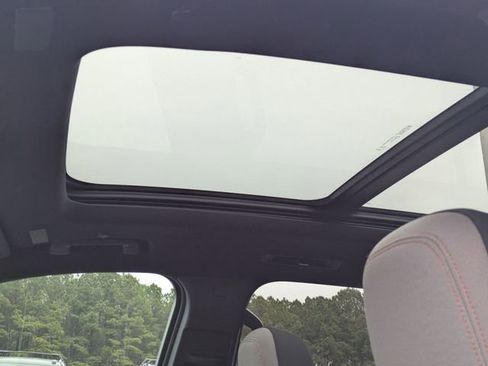 New 2026 Chevrolet Traverse LT w/ Sun and Wheel Package image 12