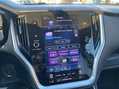 Used 2021 Subaru Outback Premium image 21