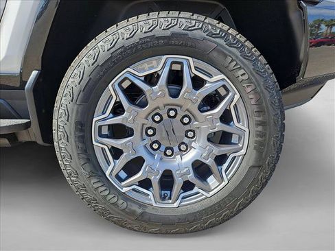 New 2026 GMC Hummer EV SUV AWD/4WD image 10