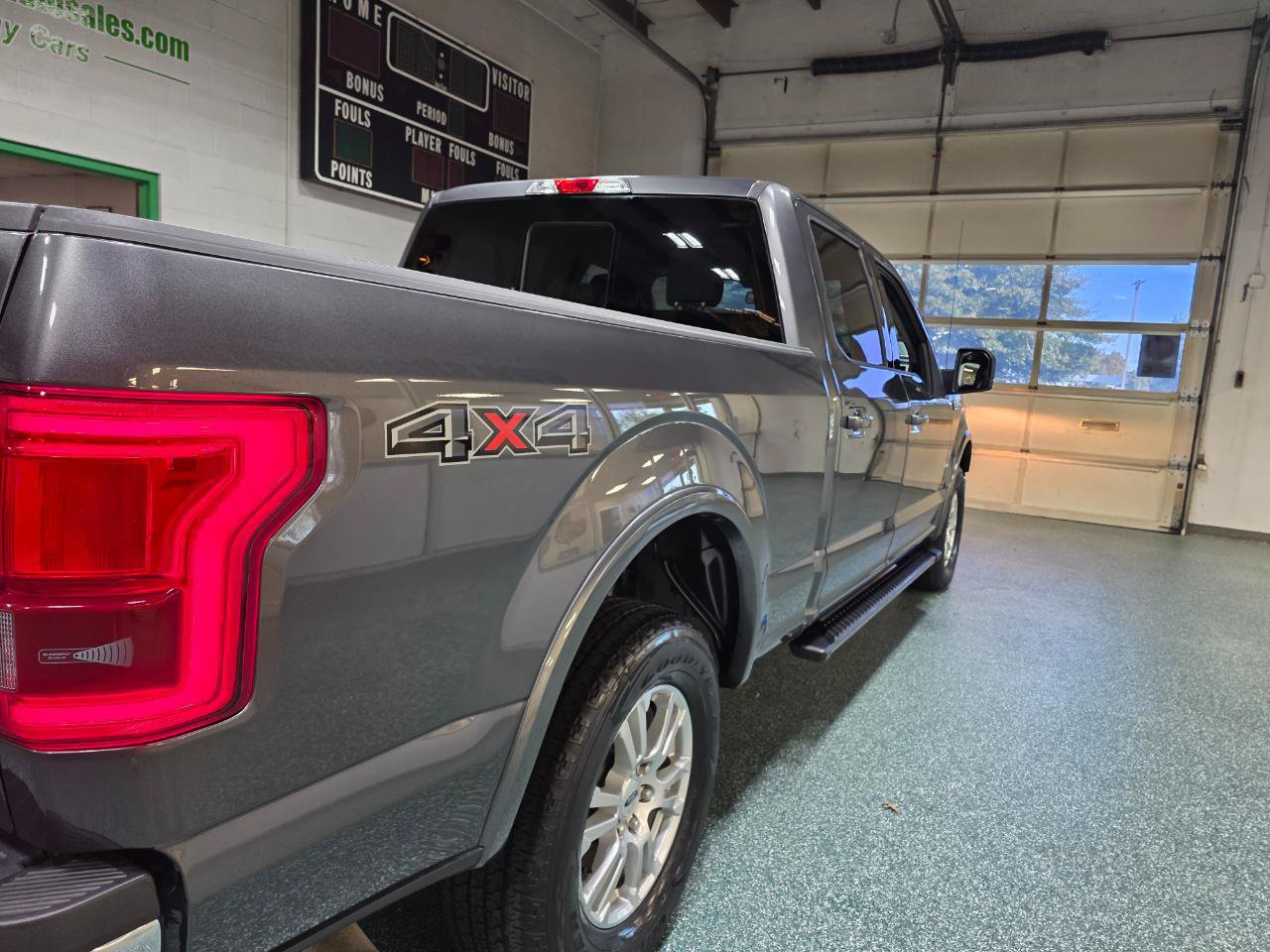 Used 2017 Ford F150 Lariat w/ Equipment Group 501A Mid AWD/4WD image 7
