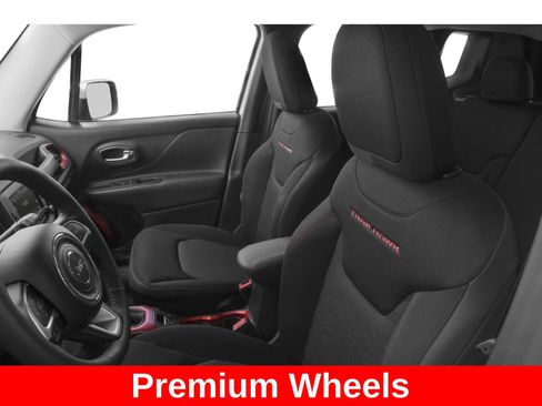 Used 2018 Jeep Renegade Trailhawk AWD/4WD image 10