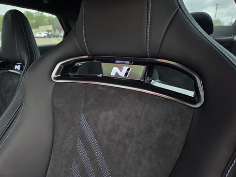 Certified 2025 Hyundai Elantra N FWD image 18