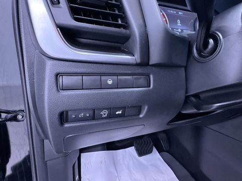 Used 2023 Nissan Rogue SV w/ SV Premium B Package AWD/4WD image 16