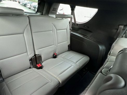 Certified 2023 Chevrolet Suburban LT w/ Luxury Package image 21