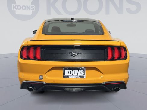 Used 2019 Ford Mustang Coupe w/ Equipment Group 101A RWD image 5