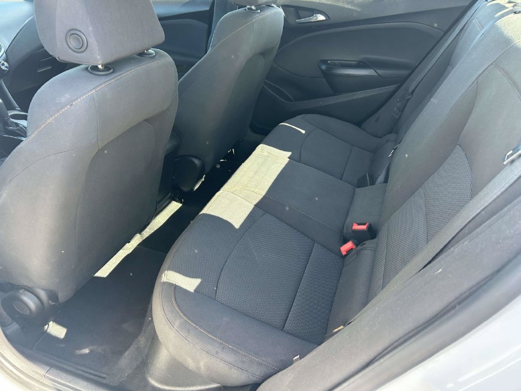 Used 2018 Chevrolet Cruze LS FWD image 14