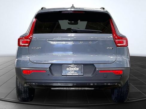 Certified 2023 Volvo XC40 B5 Plus w/ Climate Package AWD/4WD image 5