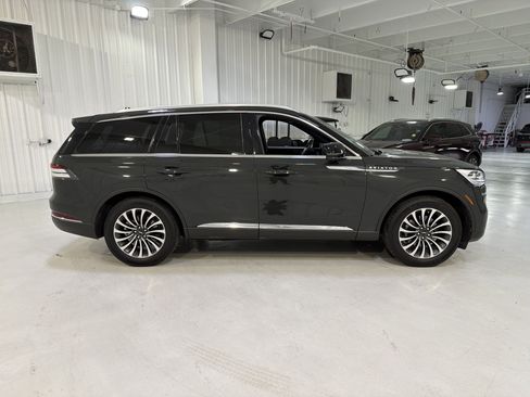 Used 2023 Lincoln Aviator Reserve w/ Equipment Group 201A image 6