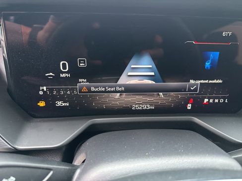 Used 2025 GMC Acadia Elevation image 14