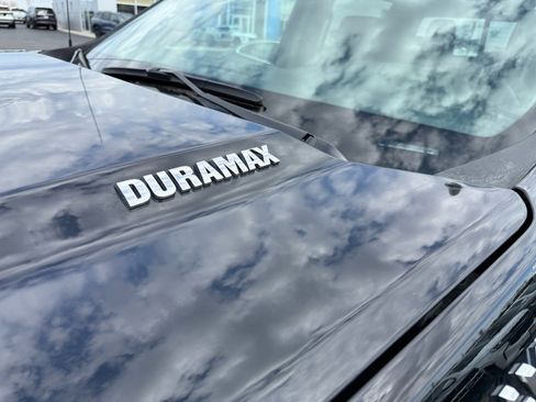 Used 2024 Chevrolet Silverado 1500 LTZ w/ LTZ Convenience Package II image 9