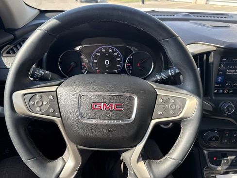 Used 2024 GMC Terrain Denali w/ Denali Premium Package AWD/4WD image 8