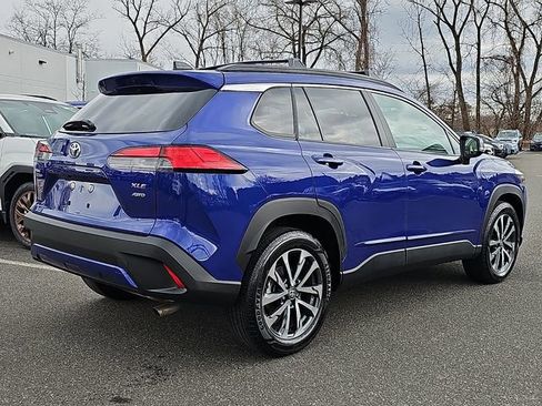 Used 2025 Toyota Corolla Cross XLE w/ Convenience Package AWD/4WD image 6