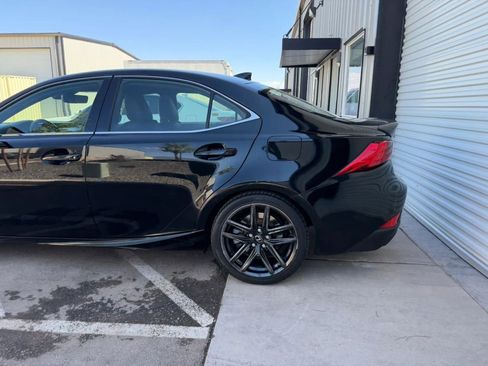 Used 2017 Lexus IS 200t F Sport w/ F Sport Package RWD image 4