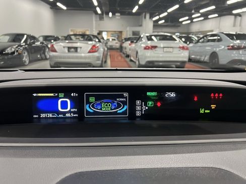 Used 2017 Toyota Prius Four image 54