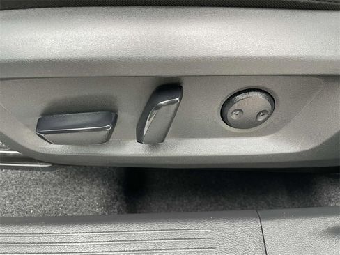 Certified 2025 Nissan Rogue SV w/ Rock Creek Premium Package image 15